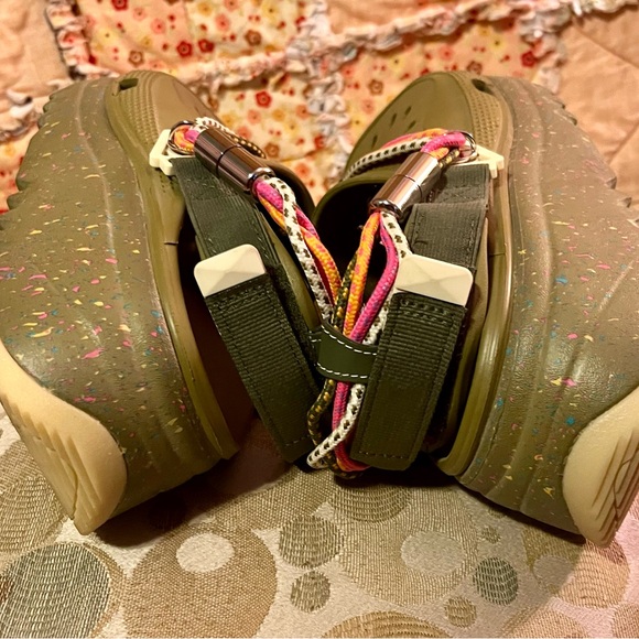Crocs iconic clogs olive green with pink-orange-yellow rope detail, W10 - Picture 5 of 5